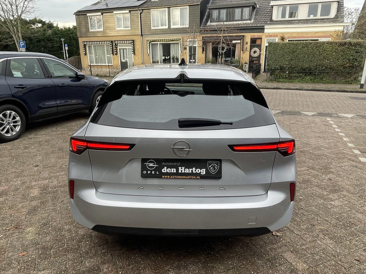 Opel ASTRA Sports Tourer 1.2 Business Edition ECC/Parkeerhulp V+A/Apple Carplay/Android Auto.