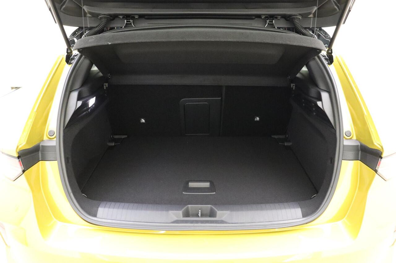 Opel ASTRA 1.2 Turbo 145pk Hybrid Automaat Ultimate | Schuif/kantel dak | Adaptive Cruise Control | Verwarmde voorruit | Stoel- en stuurverwarming | 360° Camera | VOL OPTIES