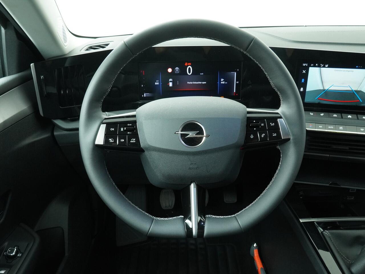 Opel ASTRA Sports Tourer 1.2 T Edition Camera / Navi / Clima / Stoelverwarming