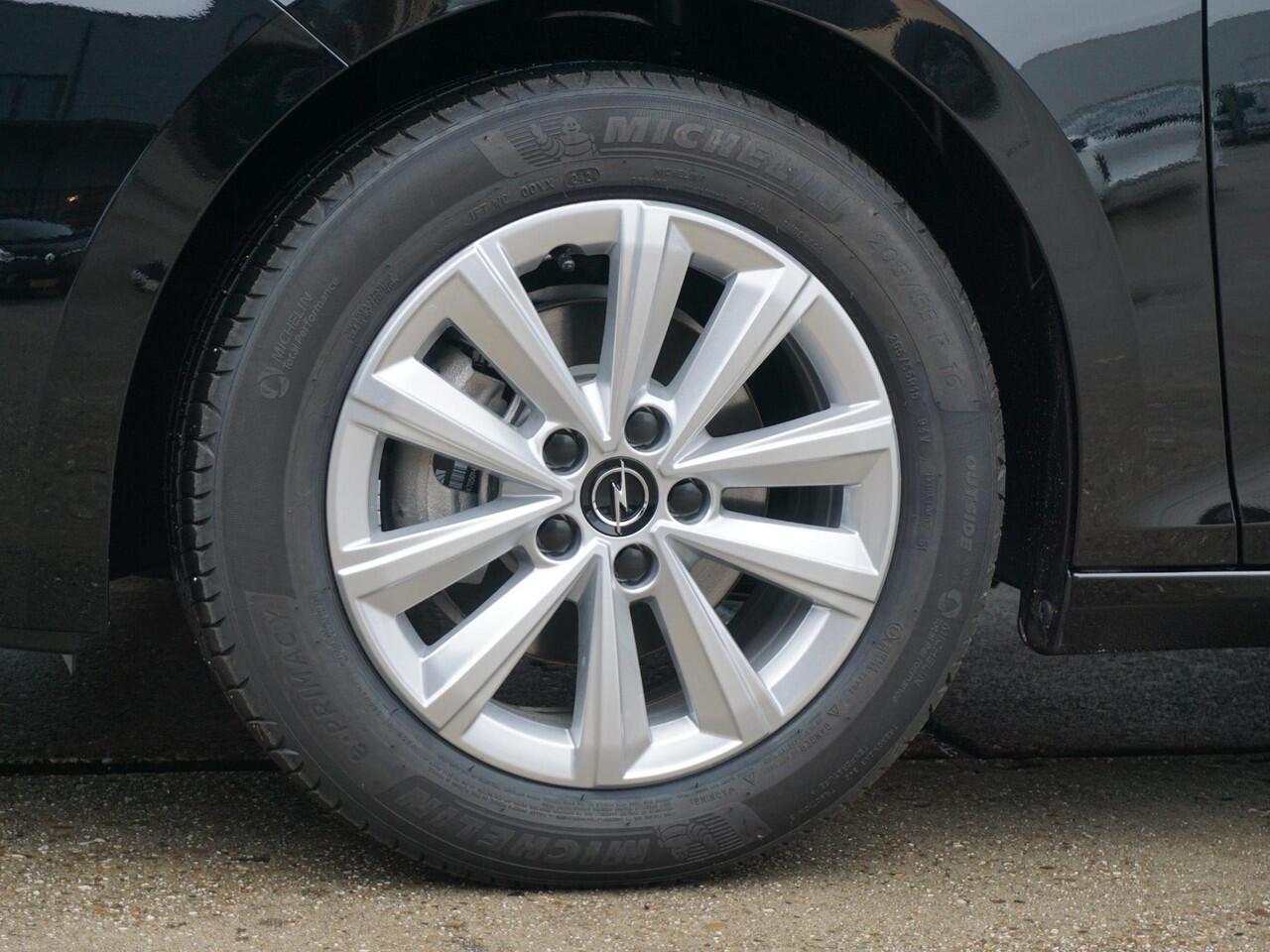 Opel ASTRA Sports Tourer 1.2 Turbo Business Edition