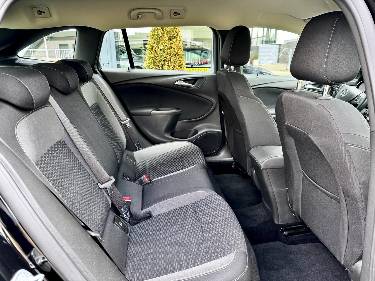 Opel ASTRA Sports Tourer 1.2 Business Edition+ NAVI ECC CRUISE