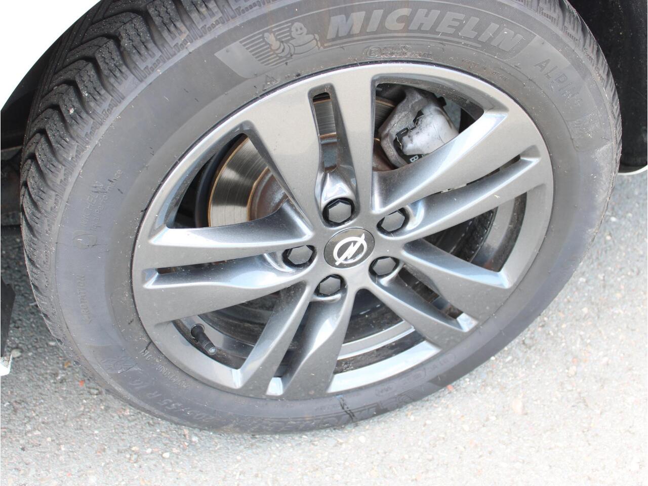 Opel ASTRA Sports Tourer 1.2T 110 Design & Tech NAVI/CAMERA/TREKH.