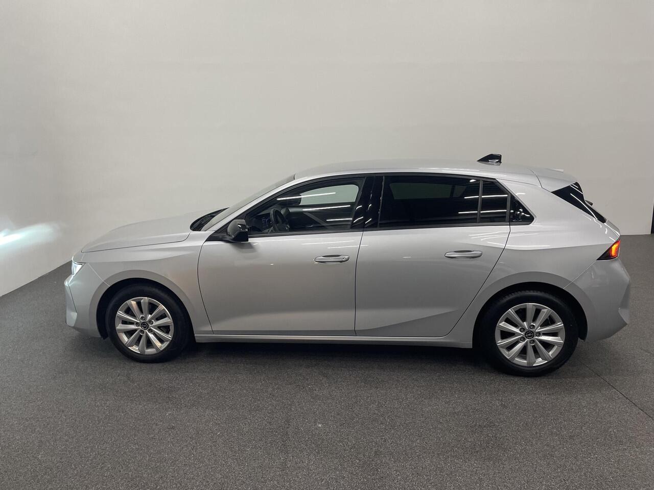 Opel ASTRA 1.2 Turbo 130pk Aut. Business Edition Airco | ECC AGR Comfortstoel + verwarming Navi Full LED Carplay PDC VA+ Camera Privacy Glass Cruise Control