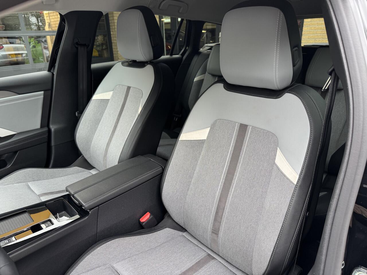 Opel ASTRA Sports Tourer 1.6 Hybrid Business Elegance Carplay Camera Trekhaak