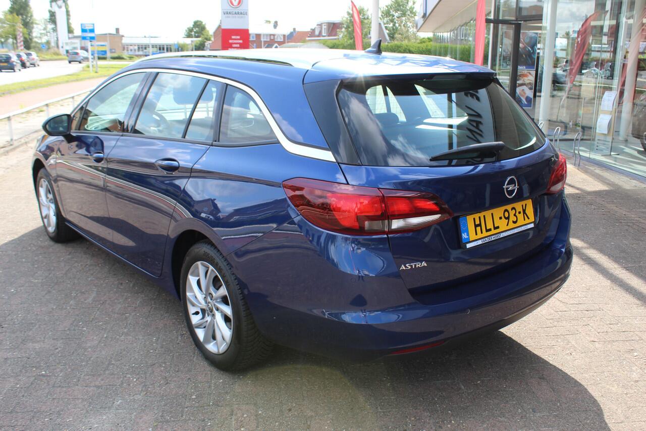 Opel ASTRA Sports Tourer 1.2 110pk Elegance Climate control , Camera , Cruise control , Stoel en stuur verwarming Bluetooth , LED dagrijverlichting ,