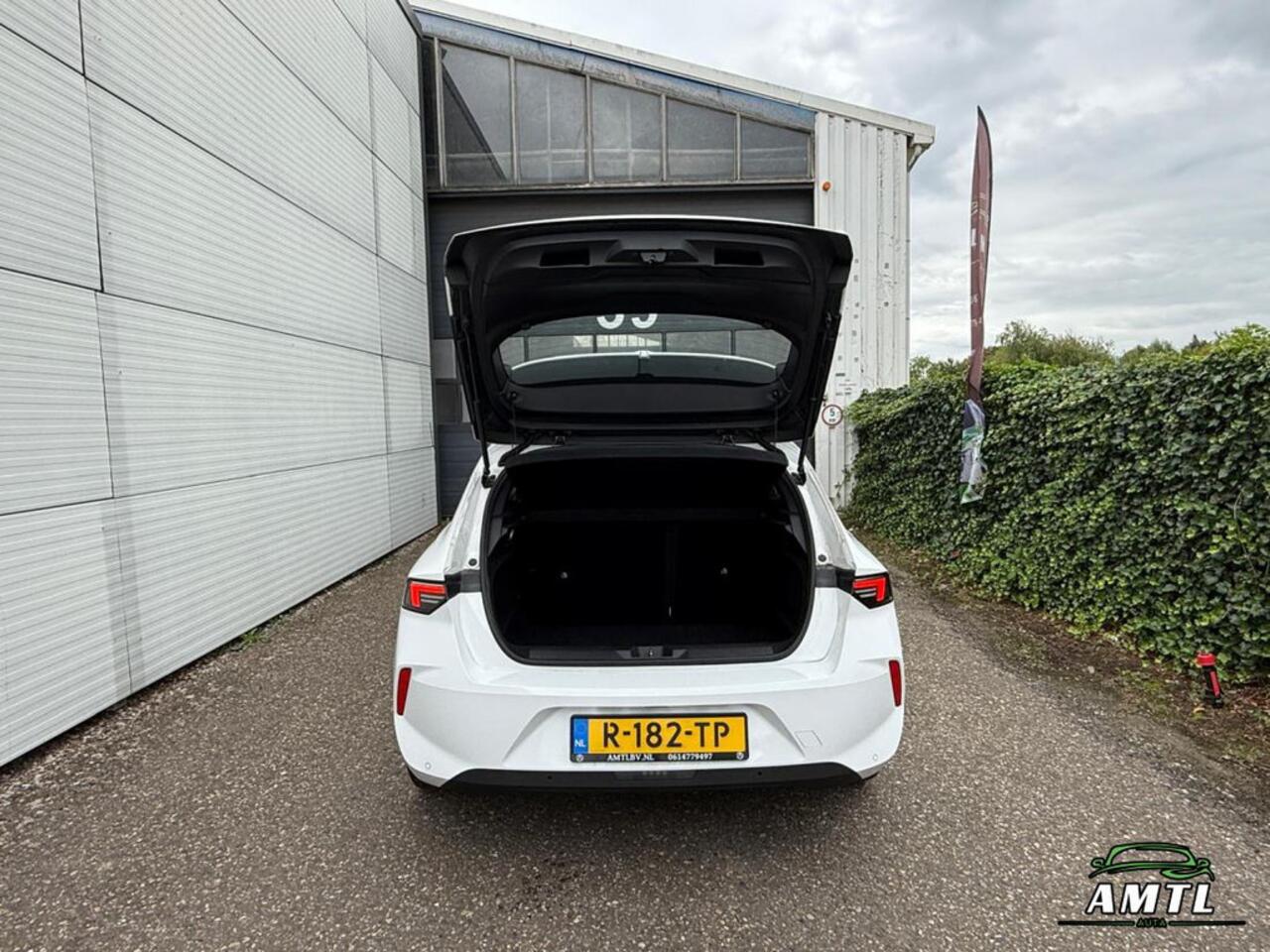 Opel ASTRA - 1.2 Edition