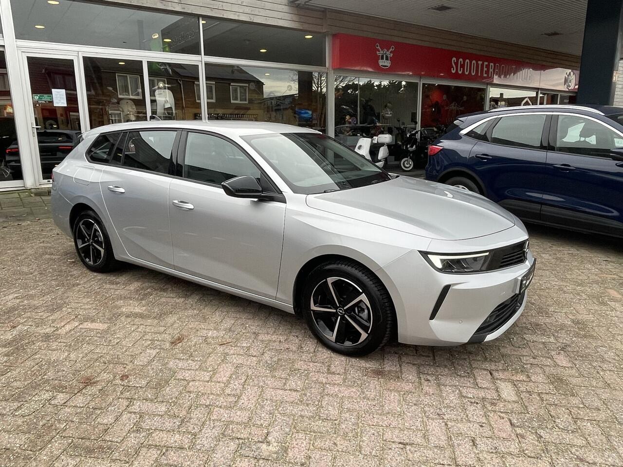 Opel ASTRA Sports Tourer 1.2 Business Edition ECC/Parkeerhulp V+A/Apple Carplay/Android Auto.