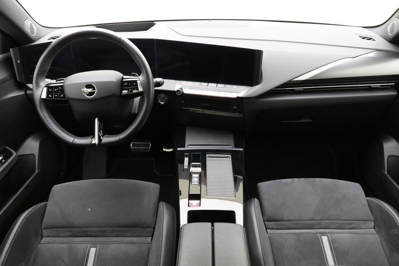 Opel ASTRA Sports Tourer 1.6 Turbo Plug In Hybrid GSE 225 PK Automaat | Navigatie | Alcantara bekleding | Rondomzicht camera | Stoel & Stuurverwarming | Keyless | Dakrails