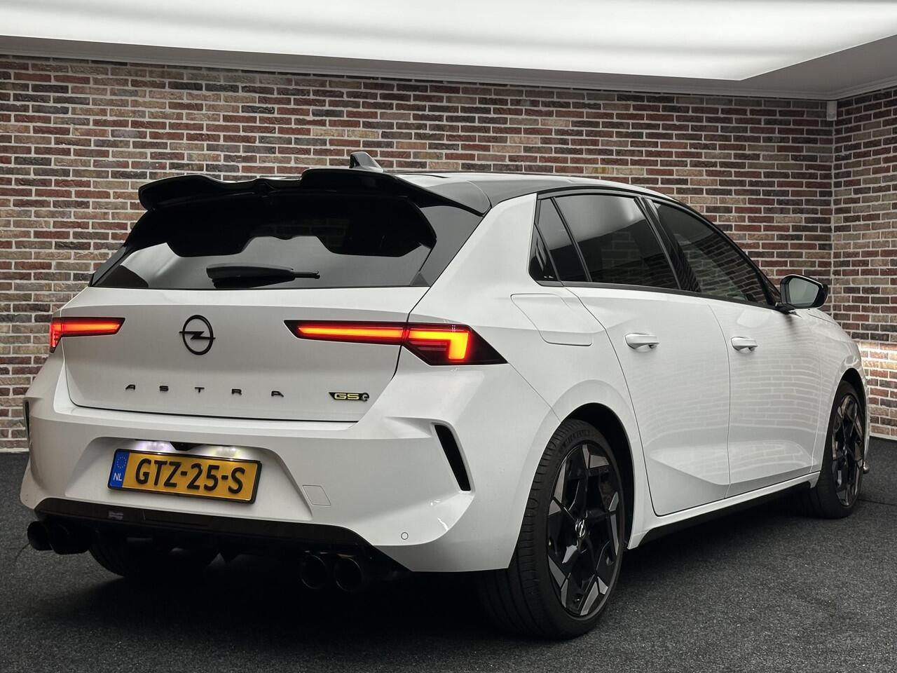 Opel ASTRA GSe 1.6 Turbo Plug In Hybrid | Sterrenhemel| Alcantara| Head-up| Memory|