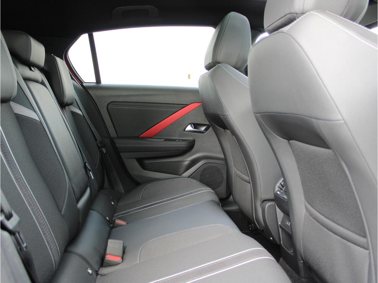 Opel ASTRA 1.6 Hybrid First Edition | Navi / Panoramadak / Camera