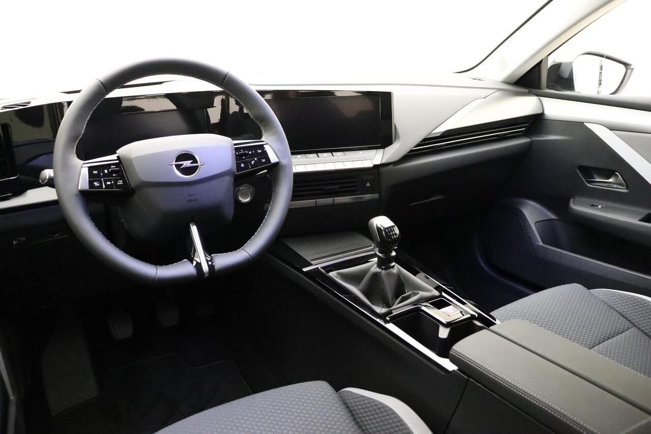 Opel ASTRA Sports Tourer 1.2 Turbo Business Edition | Climate Control | Navigatie | Camera | Stoel- en stuurverwarming | Full LED | 16'' LM Velgen