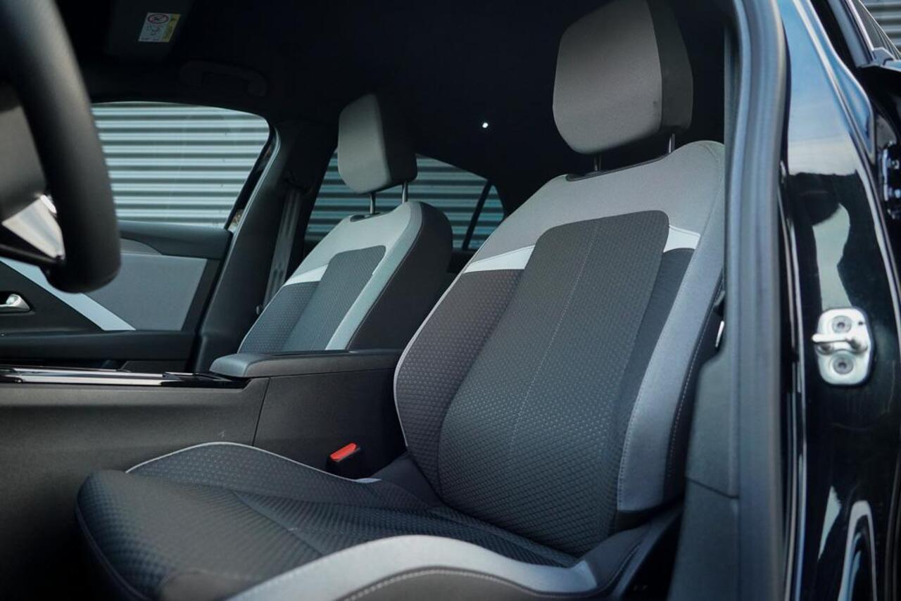 Opel ASTRA 1.2 GS Line / Aut / Carplay / 18'' / Virtual Display