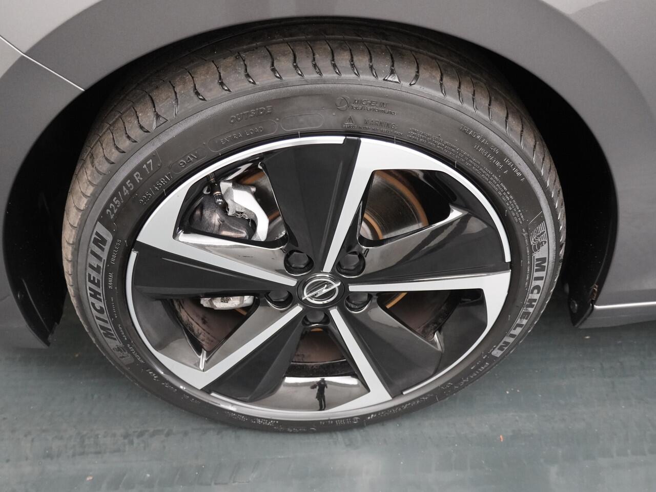 Opel ASTRA Sports Tourer 1.2 T Automaat Hybrid GS navi/17"LM /Clima/Cruise/Camera