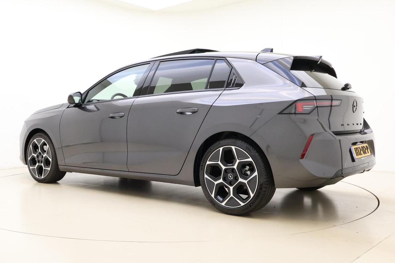 Opel ASTRA 1.2 Turbo 145pk Hybrid GS 145 PK Automaat | ¤ 7.000 ACTIEKORTING! | Navigatie | Panoramisch schuif/kanteldak | Stoel & Stuurverwarming | Climate control | Rondomzicht camera | Extra getint glas | 18" Lichtmetalen velgen