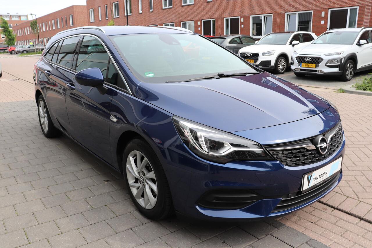 Opel ASTRA Sports Tourer 1.4 Elegance automaat. 146pk, Navigatie.