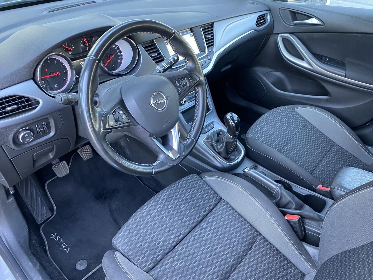 Opel ASTRA Sports Tourer 1.2 Edition Camera, App-Connect & Trekhaak