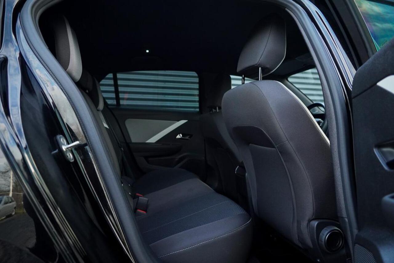 Opel ASTRA 1.2 GS Line / Aut / Carplay / 18'' / Virtual Display