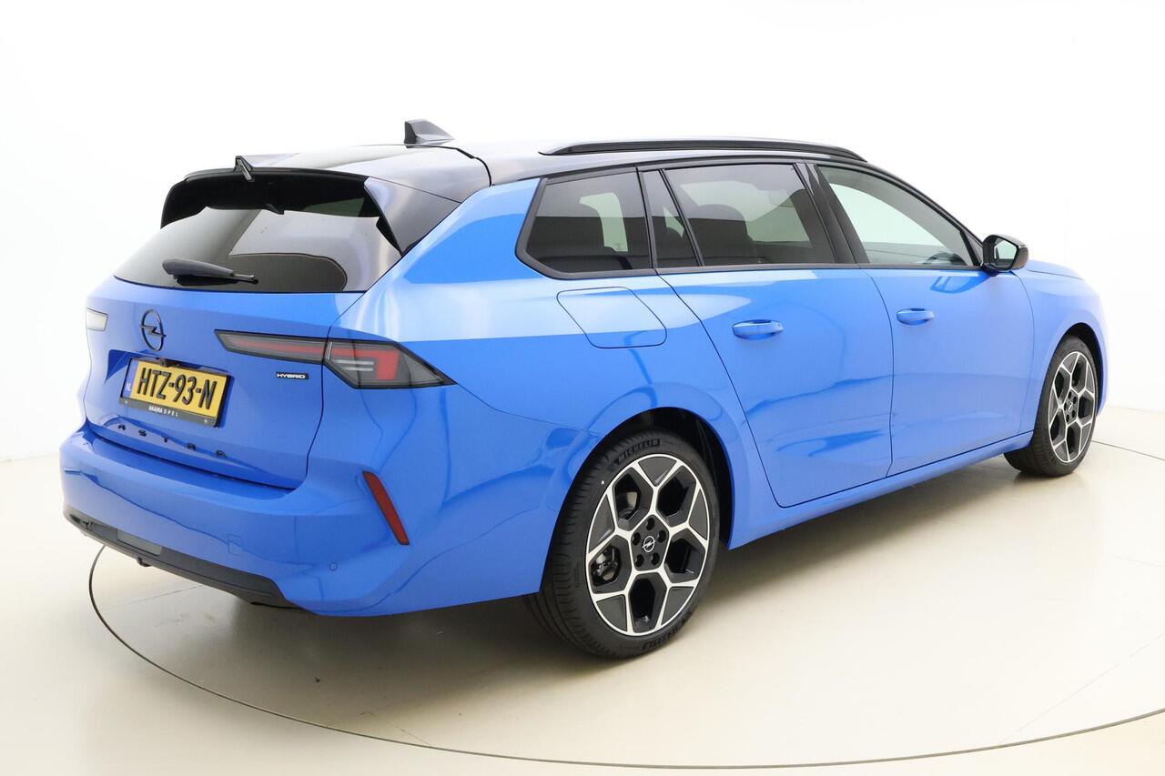 Opel ASTRA Sports Tourer 1.2 Turbo Hybrid GS Ultimate | ¤ 6.200 ACTIEKORTING! | Navigatie | 18"Lichtmetalen velgen | Elektrisch Panoramadak | Keyless | Stoel & Stuurverwarming | Camera | Climate control