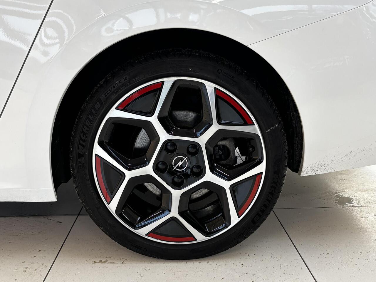 Opel ASTRA Sports Tourer 1.6 Hybrid Level 4 Automaat | Panoramadak | AGR | Stoelverwarming | 360 camera |