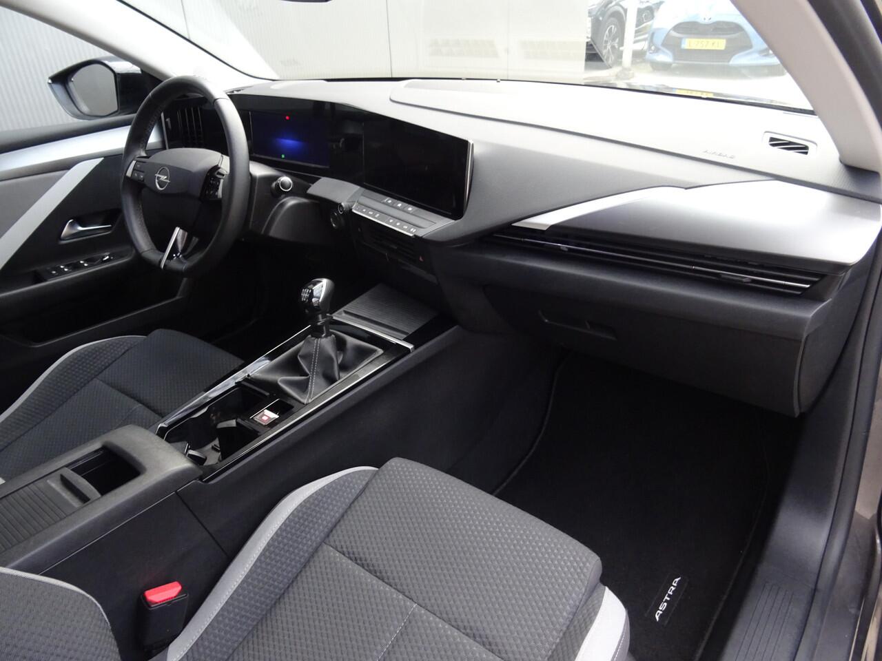 Opel ASTRA Sports Tourer 1.2 Turbo * PDC * CARPLAY !!