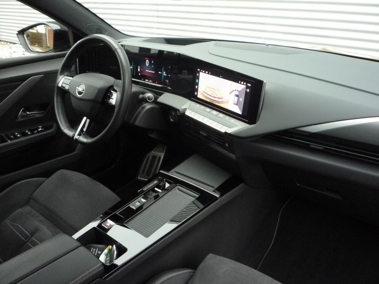 Opel ASTRA 1.2 Turbo (130Pk) Ultimate Intro Schuif/Kantel Navi Géén Aflever