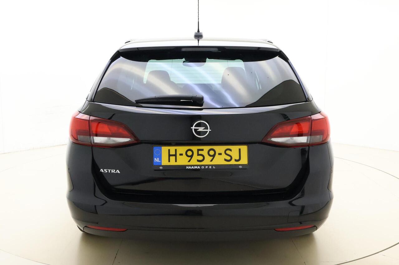 Opel ASTRA Sports Tourer 1.2 Turbo 130pk Edition 2020 | Navigatie | Achteruitrijcamera | Climate control | LED koplampen | Parkeersensoren | Lichtmetalen velgen | Extra getint glas | Dakrails