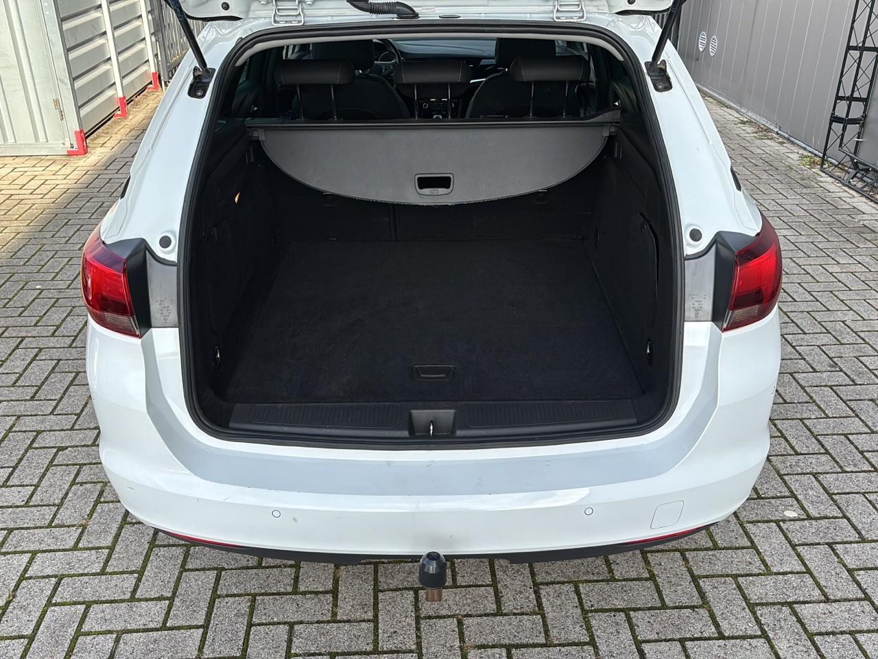 Opel ASTRA Sports Tourer 1.2 LMV SPORTSTOEL NAVIGATIE TREKHAAK