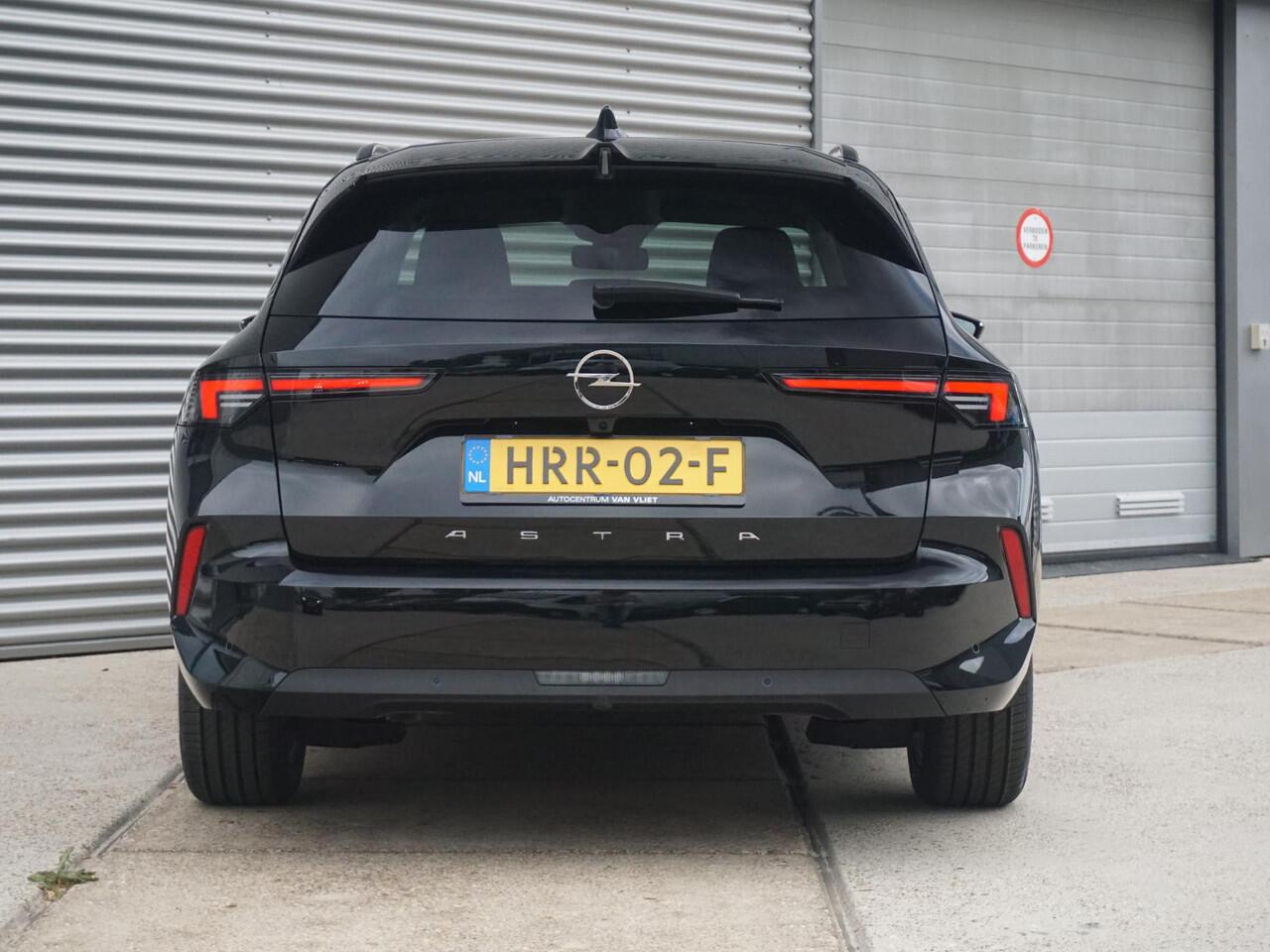 Opel ASTRA Sports Tourer 1.2 Turbo Business Edition