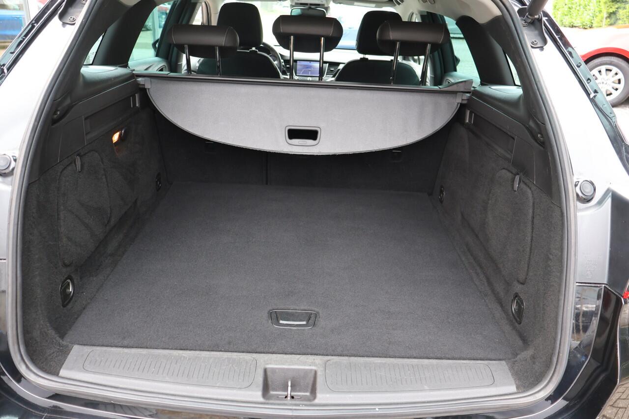 Opel ASTRA Sports Tourer 1.6 Turbo Innovation 200 PK