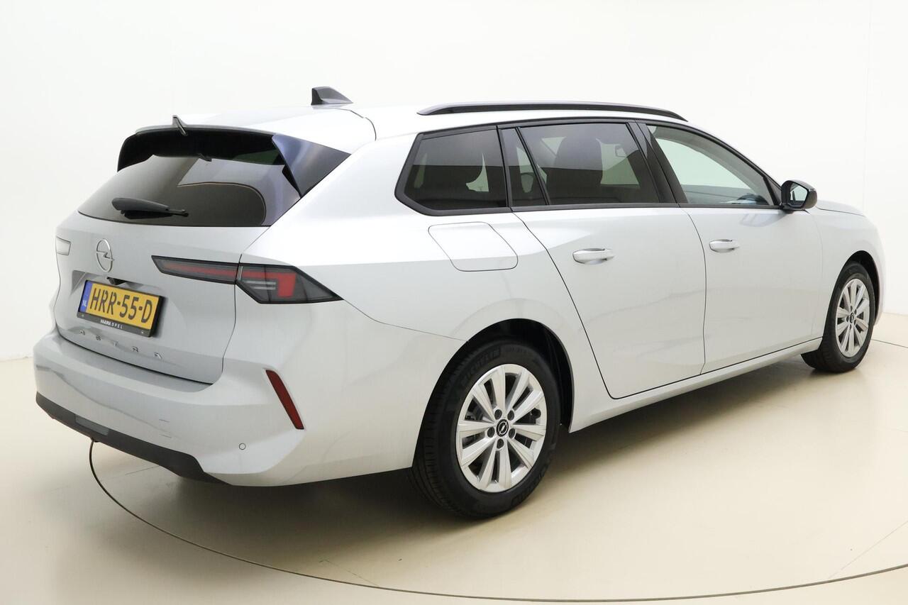 Opel ASTRA Sports Tourer 1.2 Turbo 110pk Business Edition | DEMO | Navigatie | Adaptive Cruise control | Stoel + stuurwielverwarming | Achteruitrijcamera | Getinte ramen