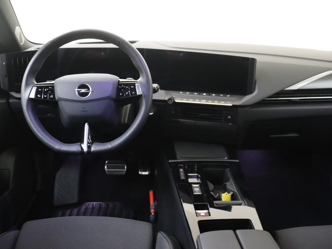 Opel ASTRA Sports Tourer 1.2 Turbo Hybrid GS UITVERKOOP !!!