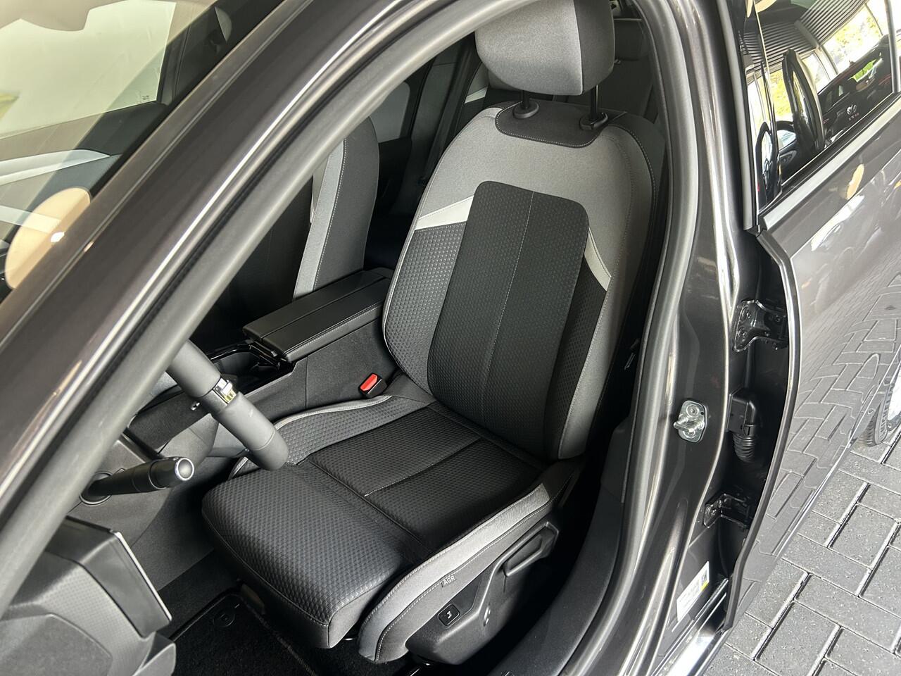 Opel ASTRA Sports Tourer 1.2 Turbo Edition / Stoelverwarming / Stuurverwarming / Apple Carplay