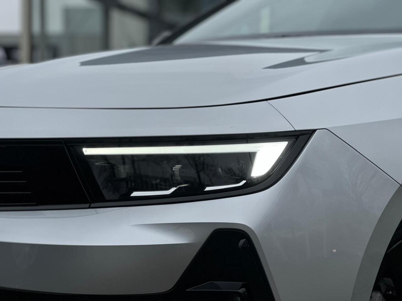 Opel ASTRA Sports Tourer Turbo 130pk GS-Line | 360 Parkeercamera | Adaptive Cruise Control | Stoel-/Stuurverwarming | Draadloze telefoonlader | Apple Carplay/Android Auto | Full LED | Keyless Entry/Start |