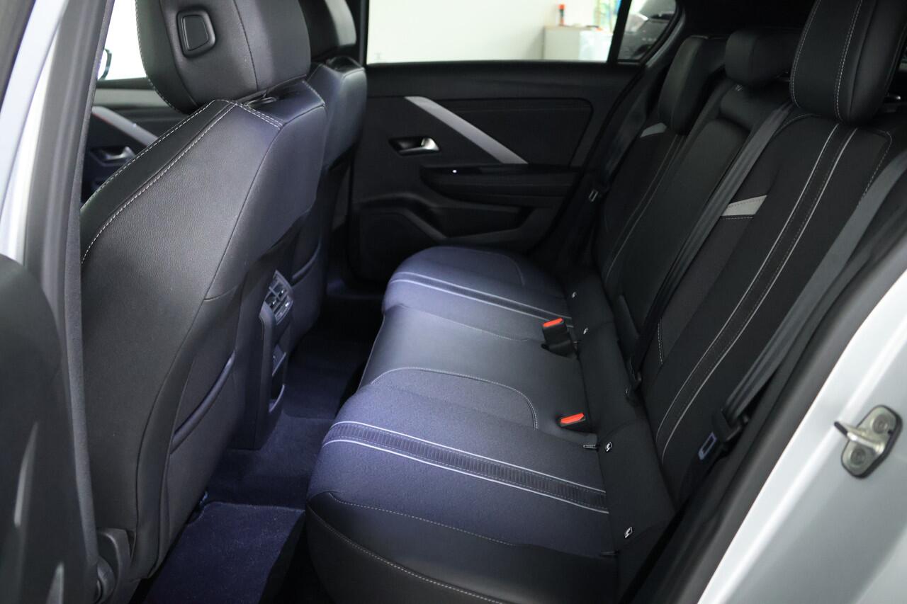 Opel ASTRA 1.2 Turbo GS / LED / ACC / CarPlay / Navi / Camera