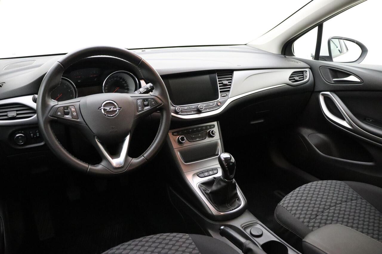 Opel ASTRA Sports Tourer 1.0 Turbo 105pk Online Edition | Navigatie | Climate control | Getint glas | Cruise control | Bluetooth | Parkeersensoren | Dakrails | DAB Radio