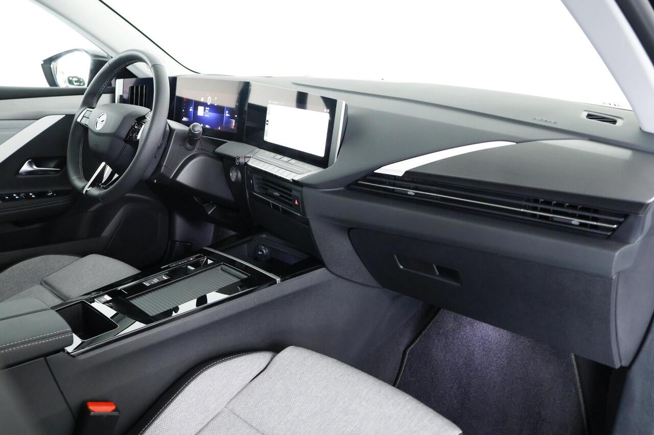 Opel ASTRA Sports Tourer 1.2 Turbo Elegance / LED / ACC / Navi / Cam / CarPlay / Trekhaak