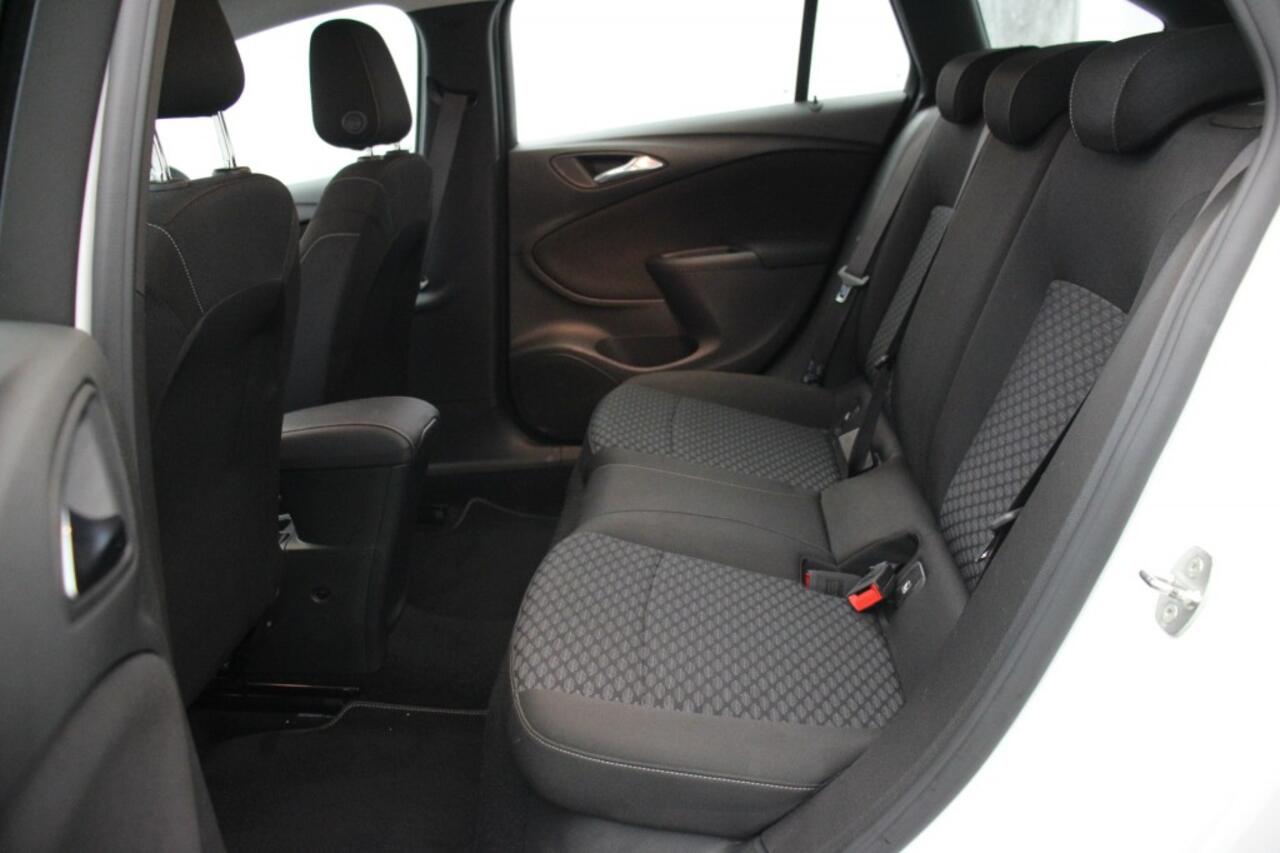 Opel ASTRA 1.2 Edition Sports Tourer - Cruise, Navi, LM velgen