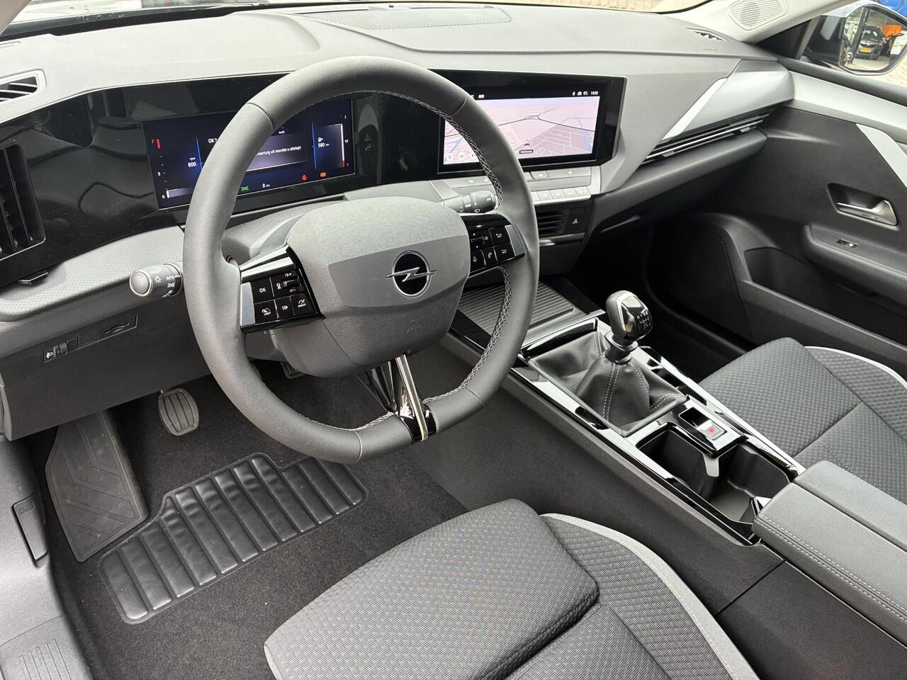 Opel ASTRA Sports Tourer 1.2 Turbo 110Pk Business Edition | Climate Control | Navigatie | Winterpakket | Camera | Parkeer sensoren | Draadloos Apple Carplay/Android Auto | LM Velgen