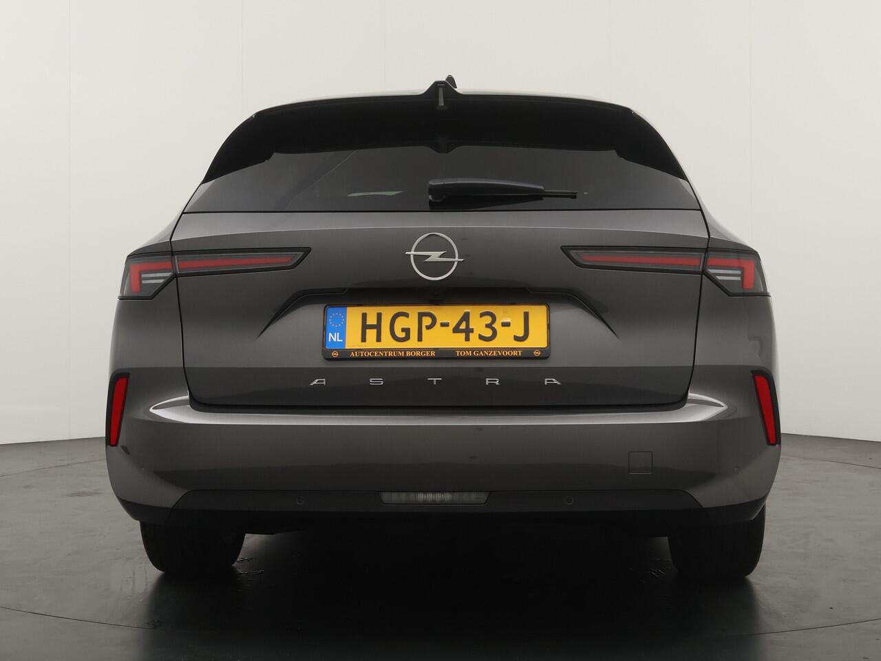 Opel ASTRA Sports Tourer 1.2 T Edition Camera / Navi / Clima / Stoelverwarming