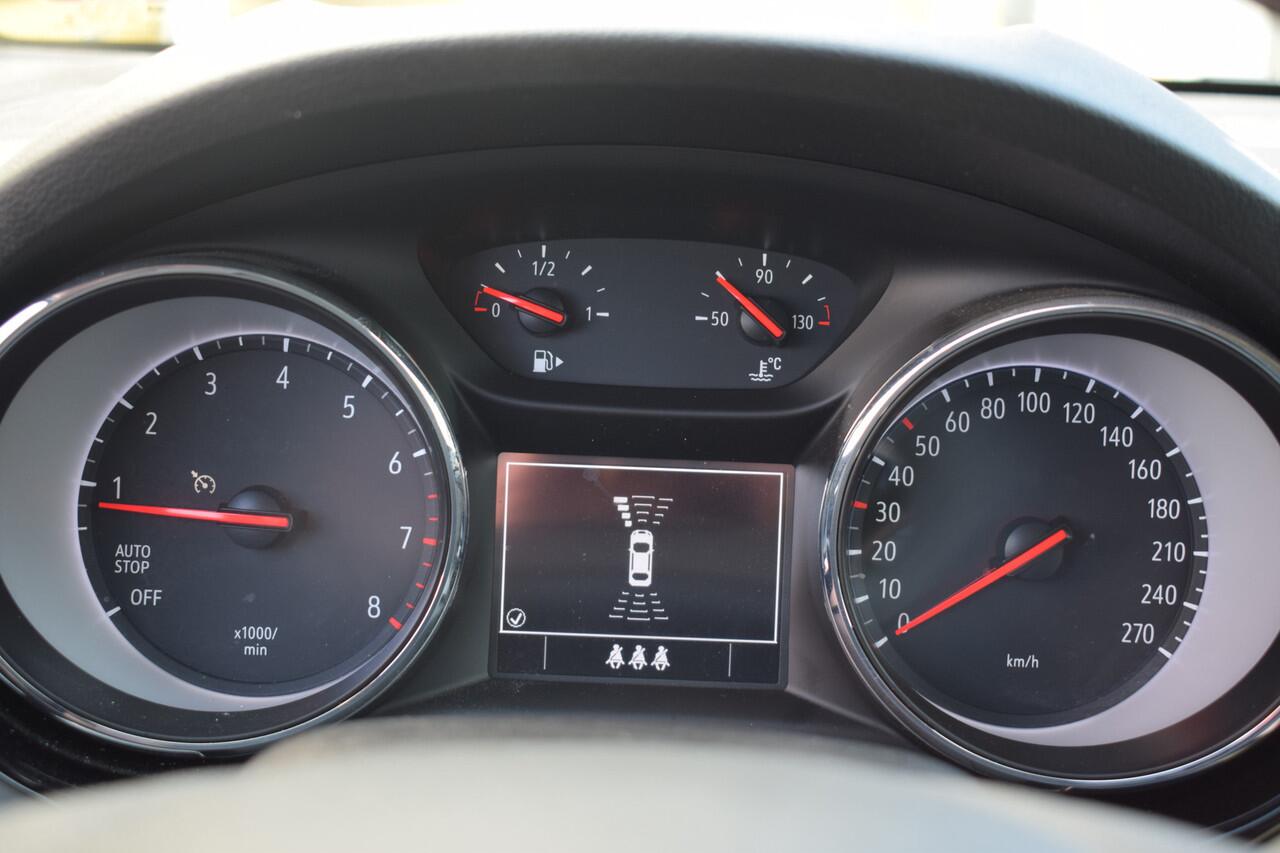 Opel ASTRA Sports Tourer 1.2 Design & Tech//Navi//Camera!!