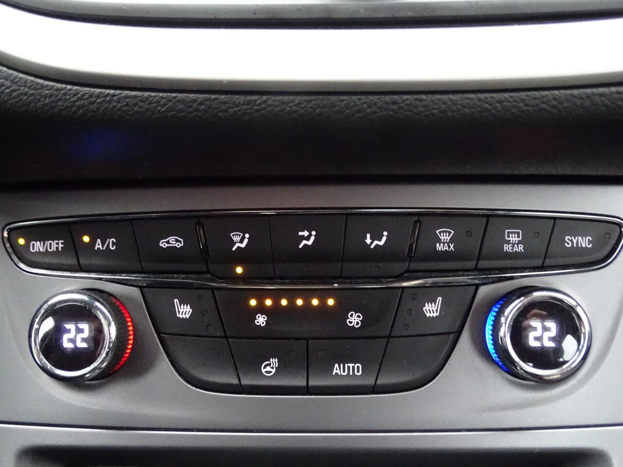 Opel ASTRA 1.2 Business Edition, Cruise Control, Camera, Navi, NL/NAP!