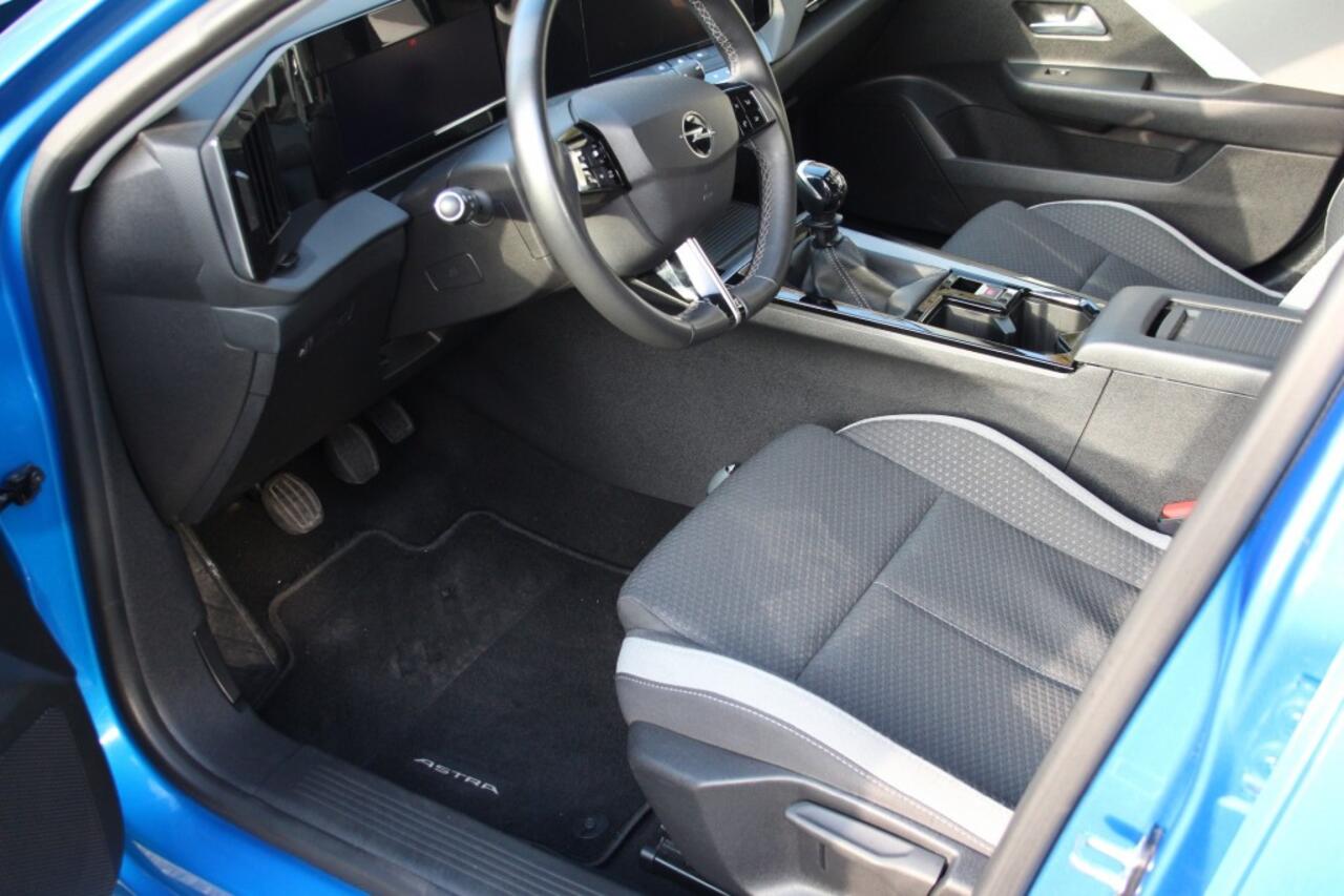 Opel ASTRA 1.2 Edition, Navi, Lichtm. velgen, Cruise, PDC