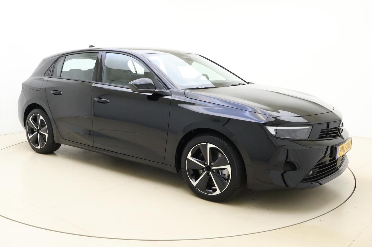 Opel ASTRA 1.6 Hybrid 180 PK 8-Traps Aut. | Climate control | Apple Carplay/Android Auto | keyless entry | Camera | Afneembare Trekhaak | Parpilot | 17"LM-Velgen