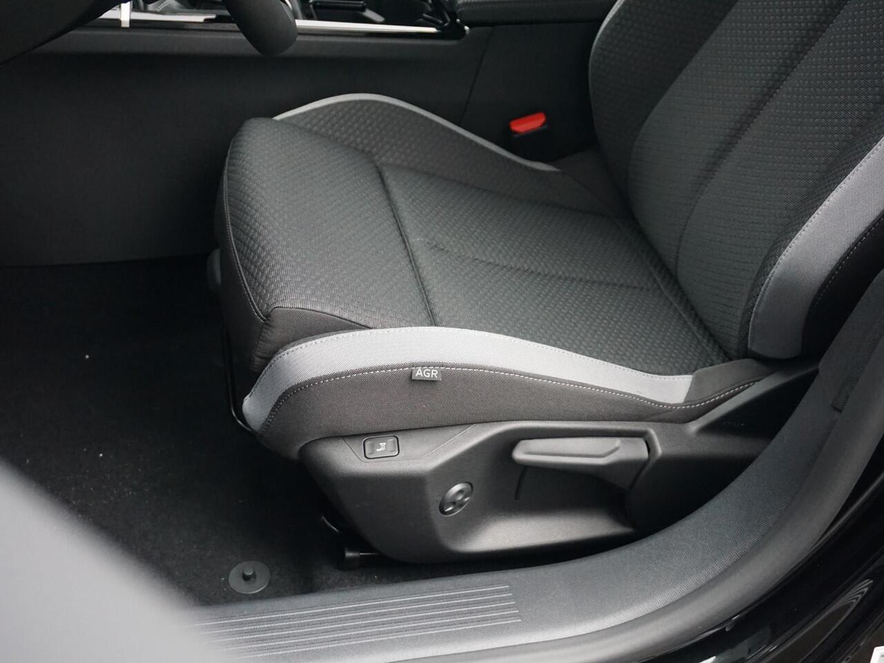 Opel ASTRA Sports Tourer 1.2 Turbo Business Edition