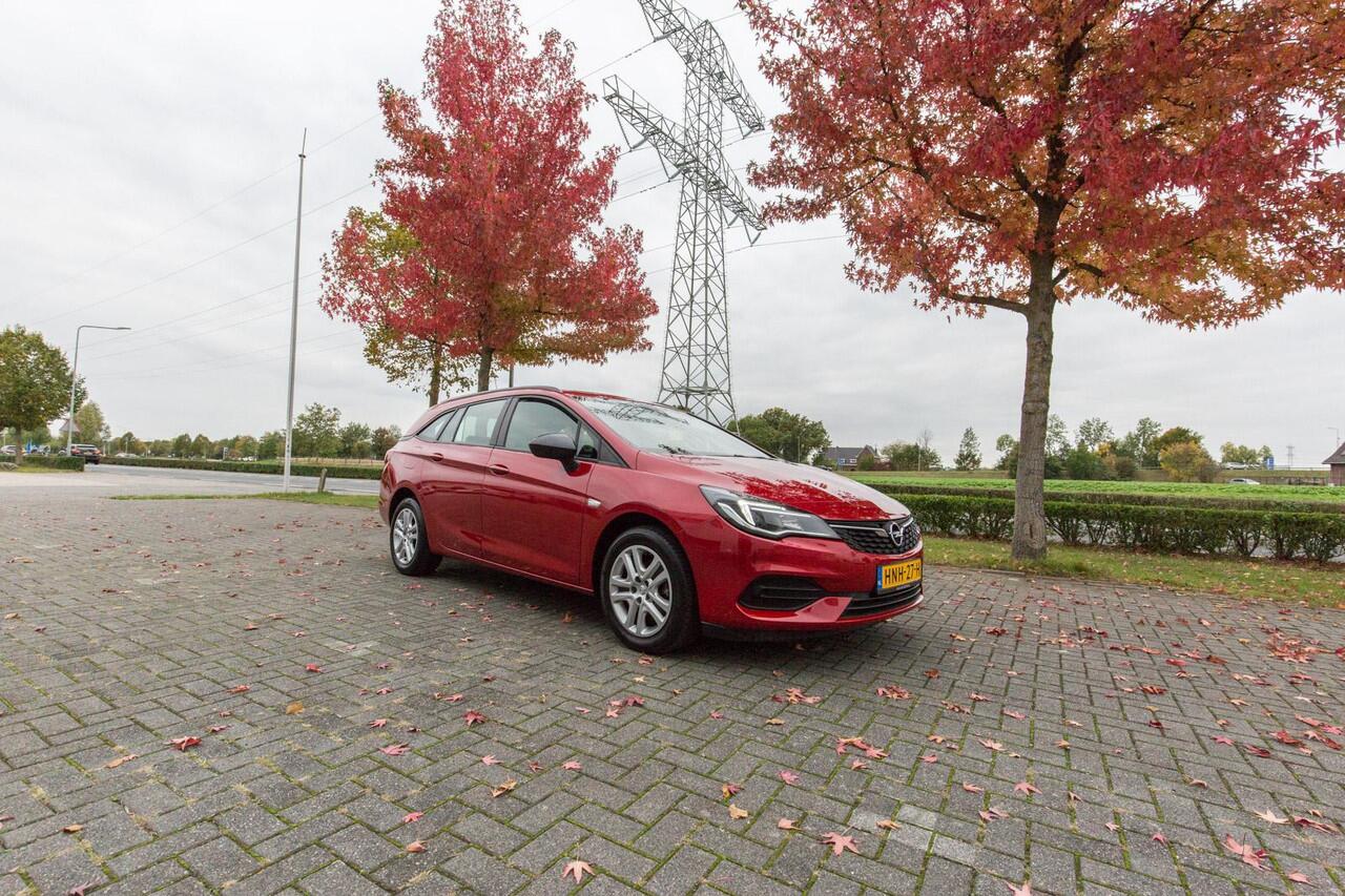 Opel ASTRA Sports Tourer 1.2 Edition