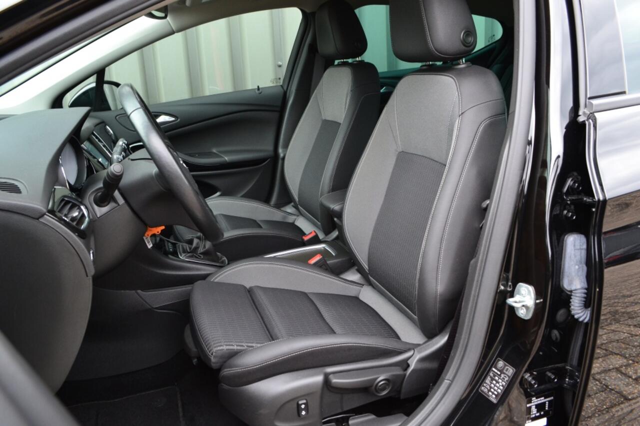 Opel ASTRA 1.2 146PK Business Edition LED/Navi/ACC/1e eigenaar