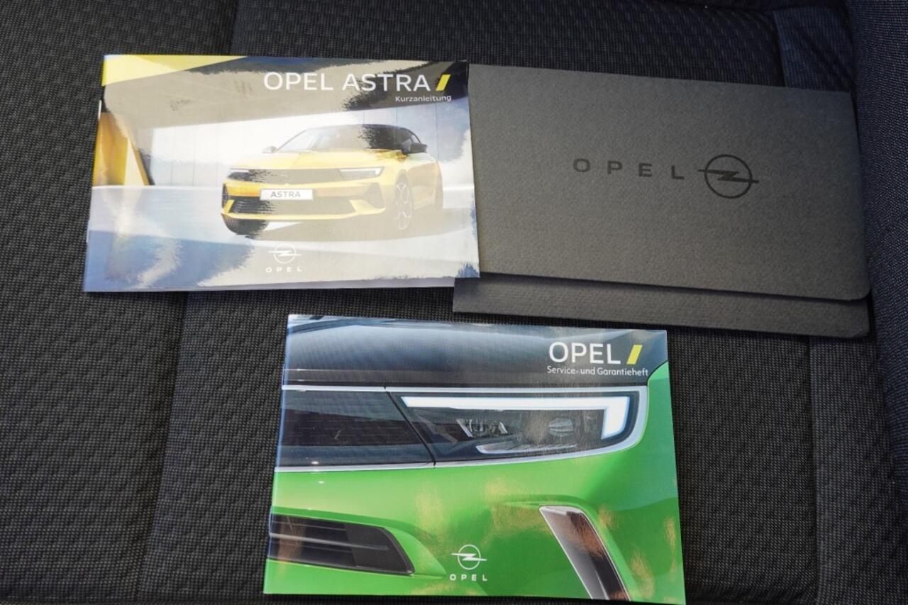 Opel ASTRA 1.2 LEVEL 3 ZEER Compleet 17 INCH All Wheater