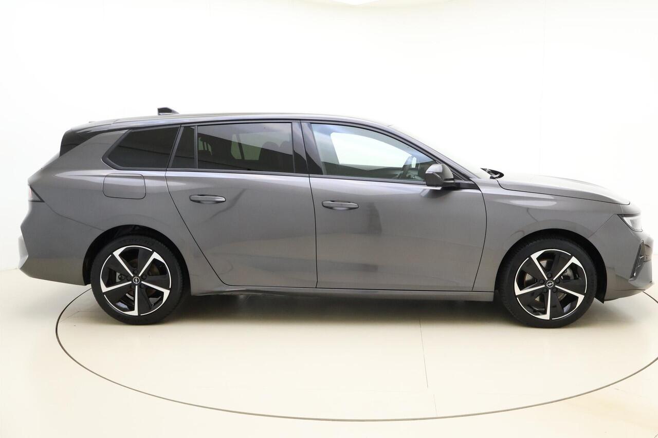 Opel ASTRA Sports Tourer 1.2 Turbo Hybrid GS 145 PK Automaat | Navigatie | Climate control | Camera | Stoel & Stuurverwarming | Keyless | Lichtmetalen velgen | Extra getint glas