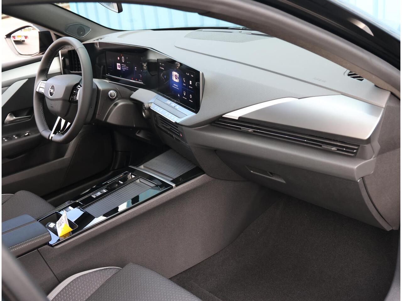 Opel ASTRA Electric 54 kWh Edition | Adpt. cruise control | Draadloos Apple Carplay/Anroid Auto | Parkeersensoren V/A | Climate control | Digitale cockpit