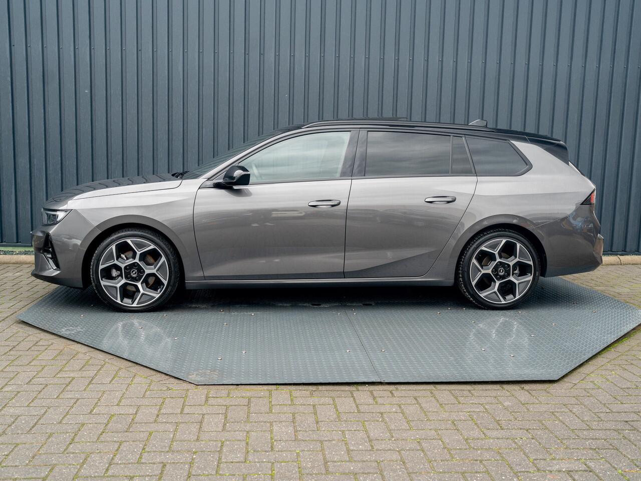 Opel ASTRA Sports Tourer 1.2 Turbo Ultimate | Panodak | Stoelgeheugen | Leder | Prijs Rijklaar!!